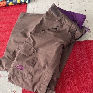The North Face Women's Brown Cargo Pants